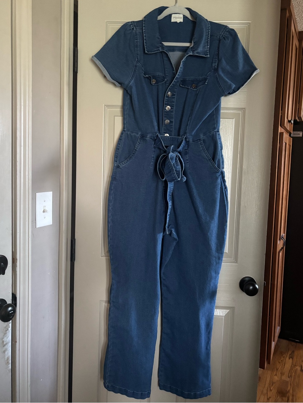 7th and Hudson Jeans Blue Denim Short-Sleeve Jumpsuit